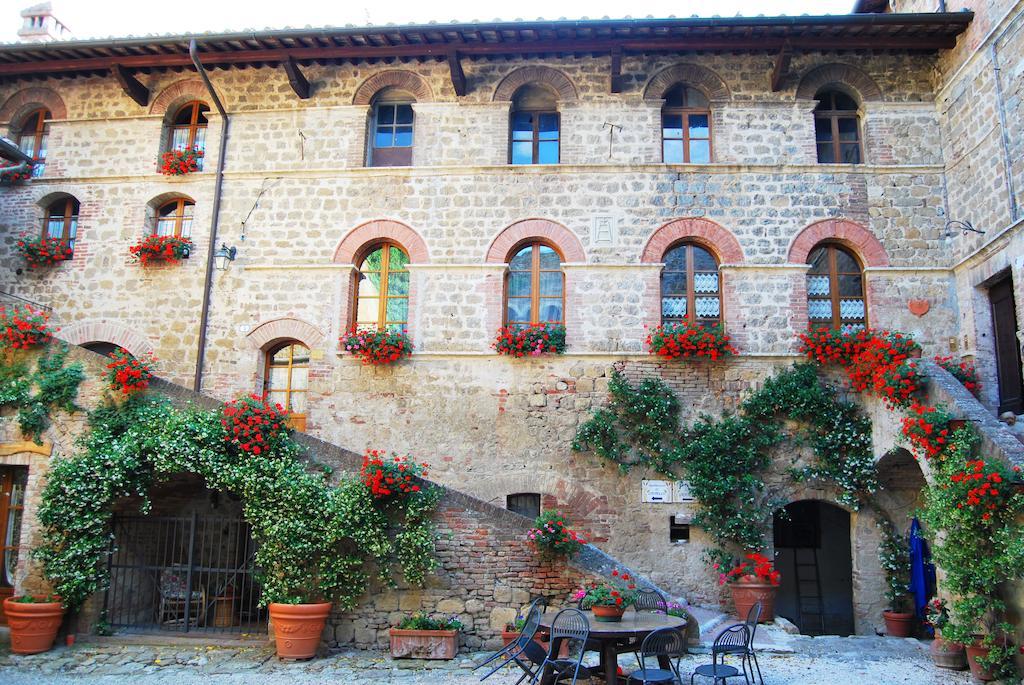 Castello La Grancia Di Spedaletto
