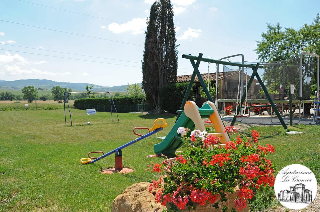Castello La Grancia Di Spedaletto Agroturismo